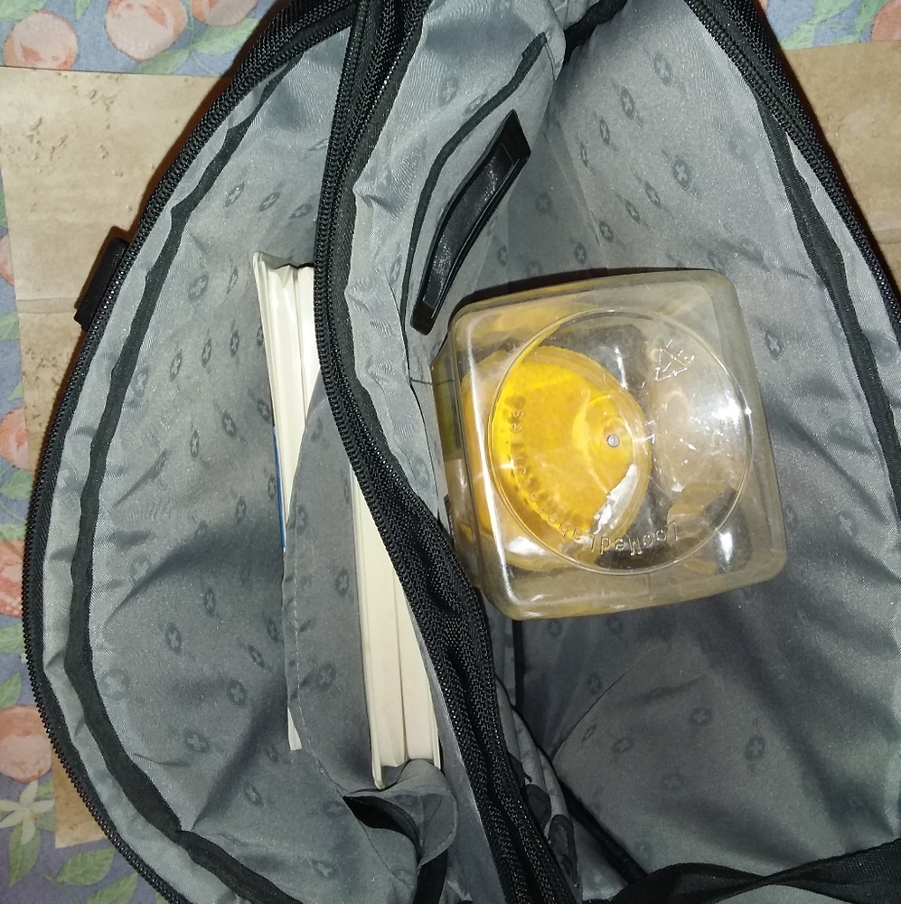 SWISS GEAR LAPTOP BAG - Picture 4 of 5